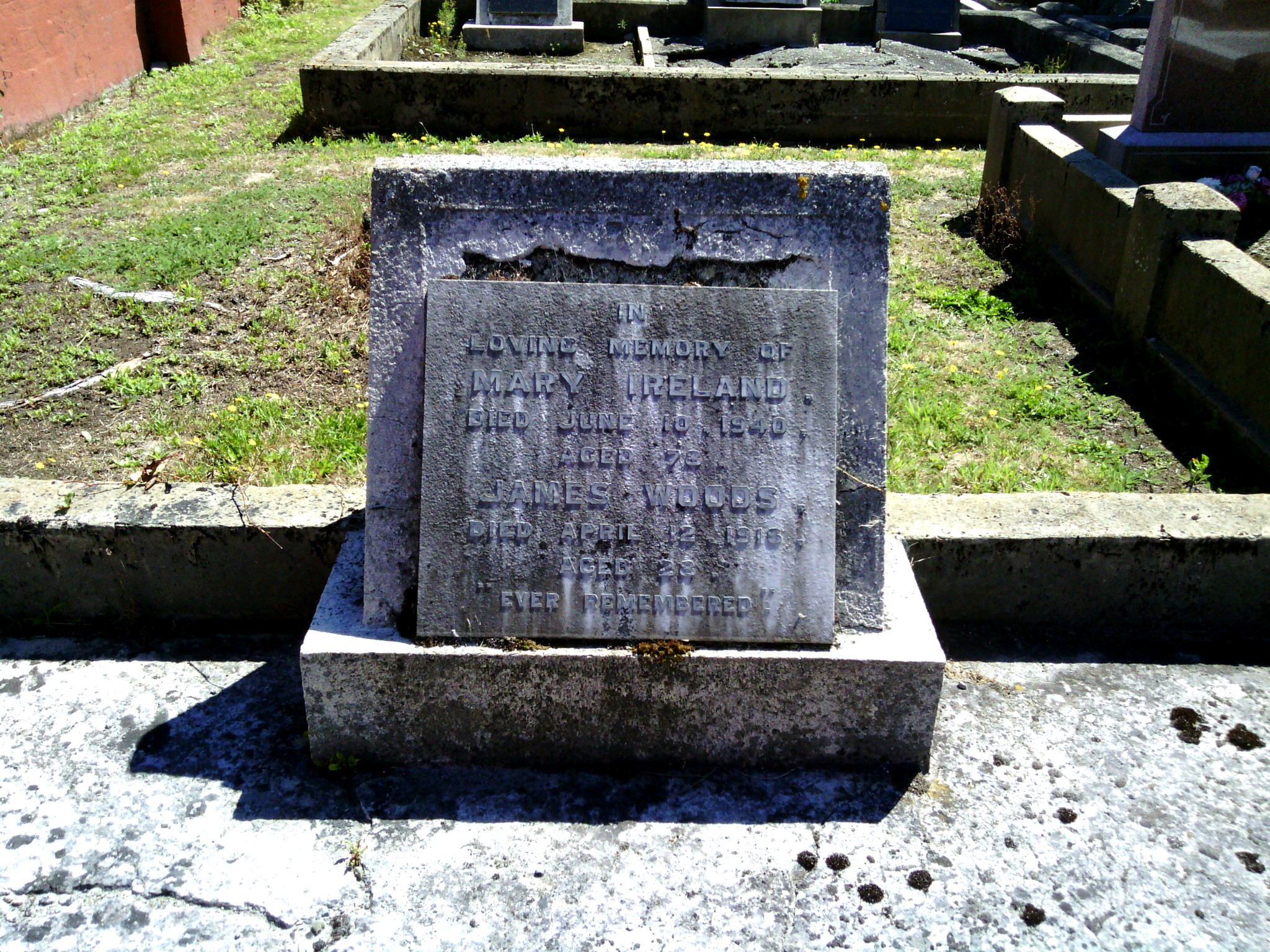 headstone