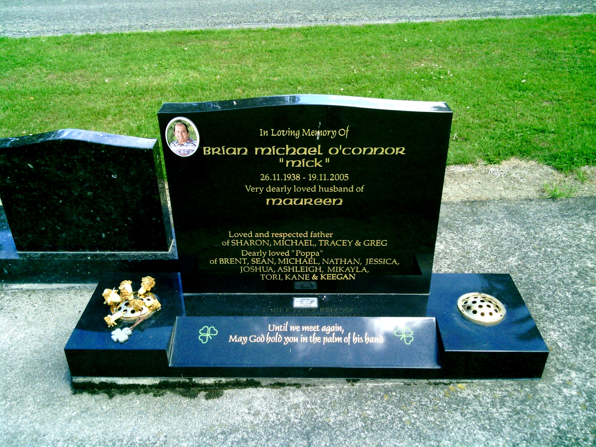 headstone
