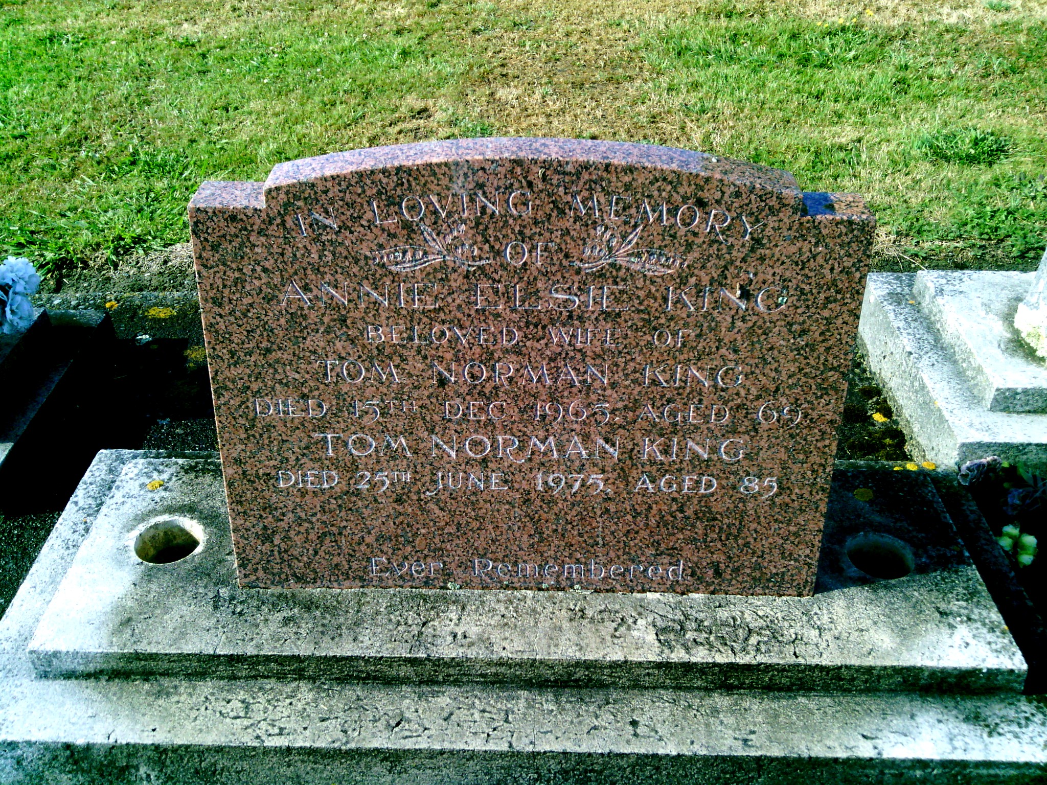 headstone