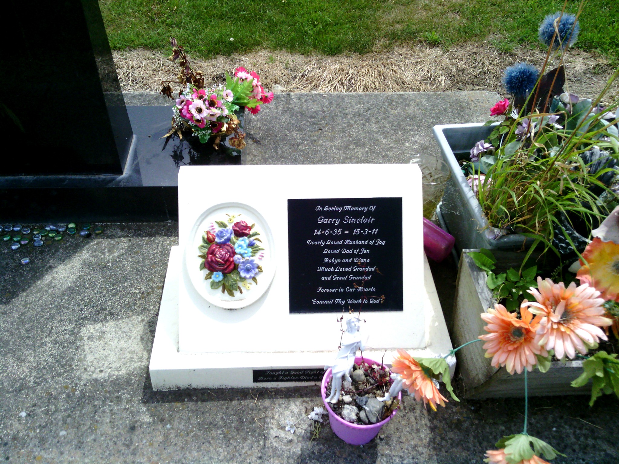 headstone