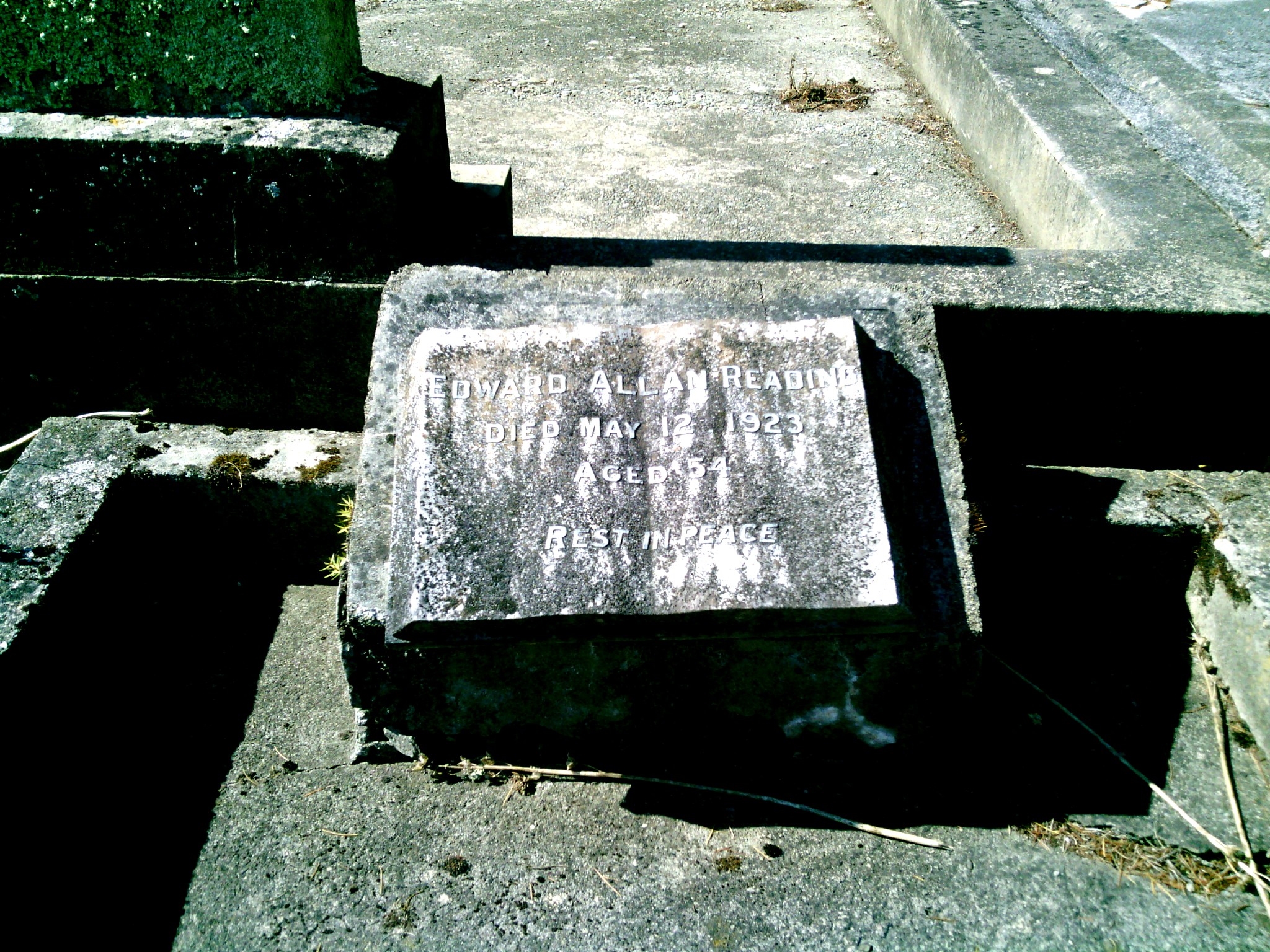 headstone