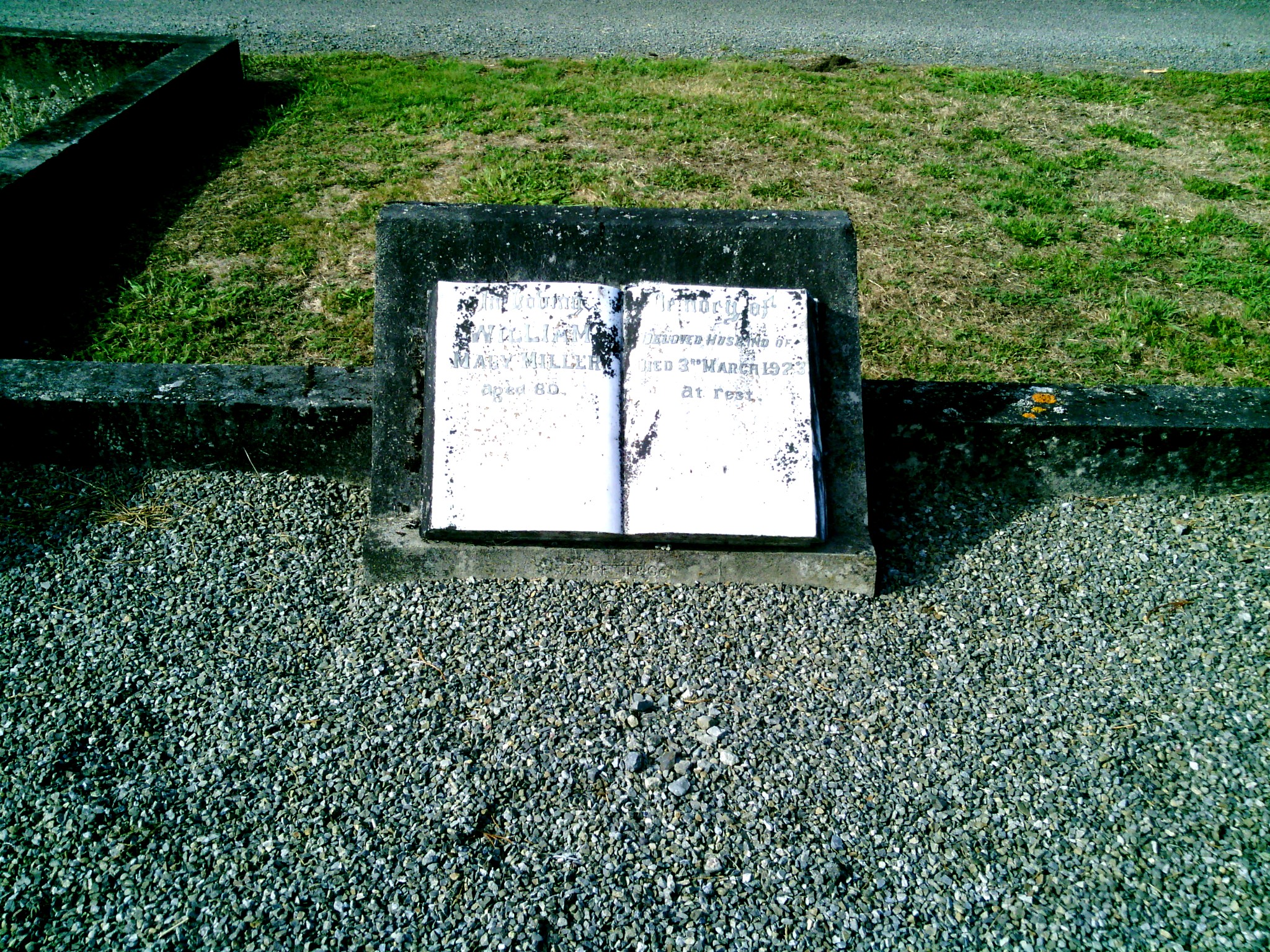 headstone