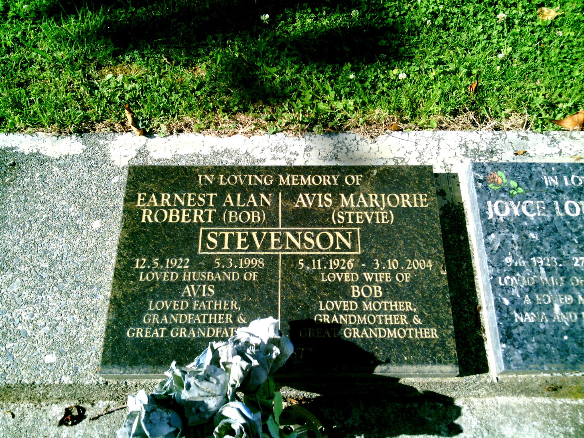 headstone
