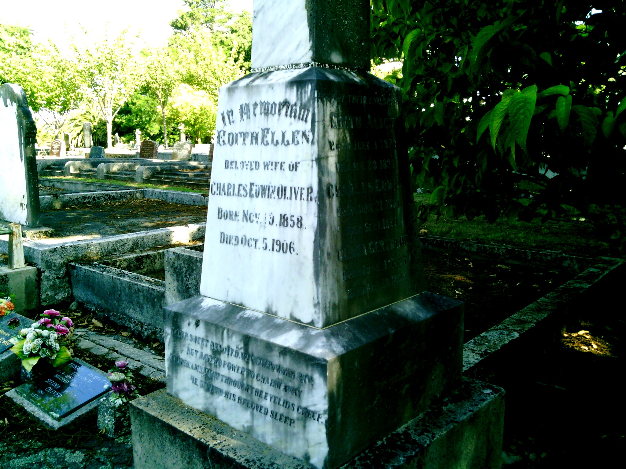 headstone