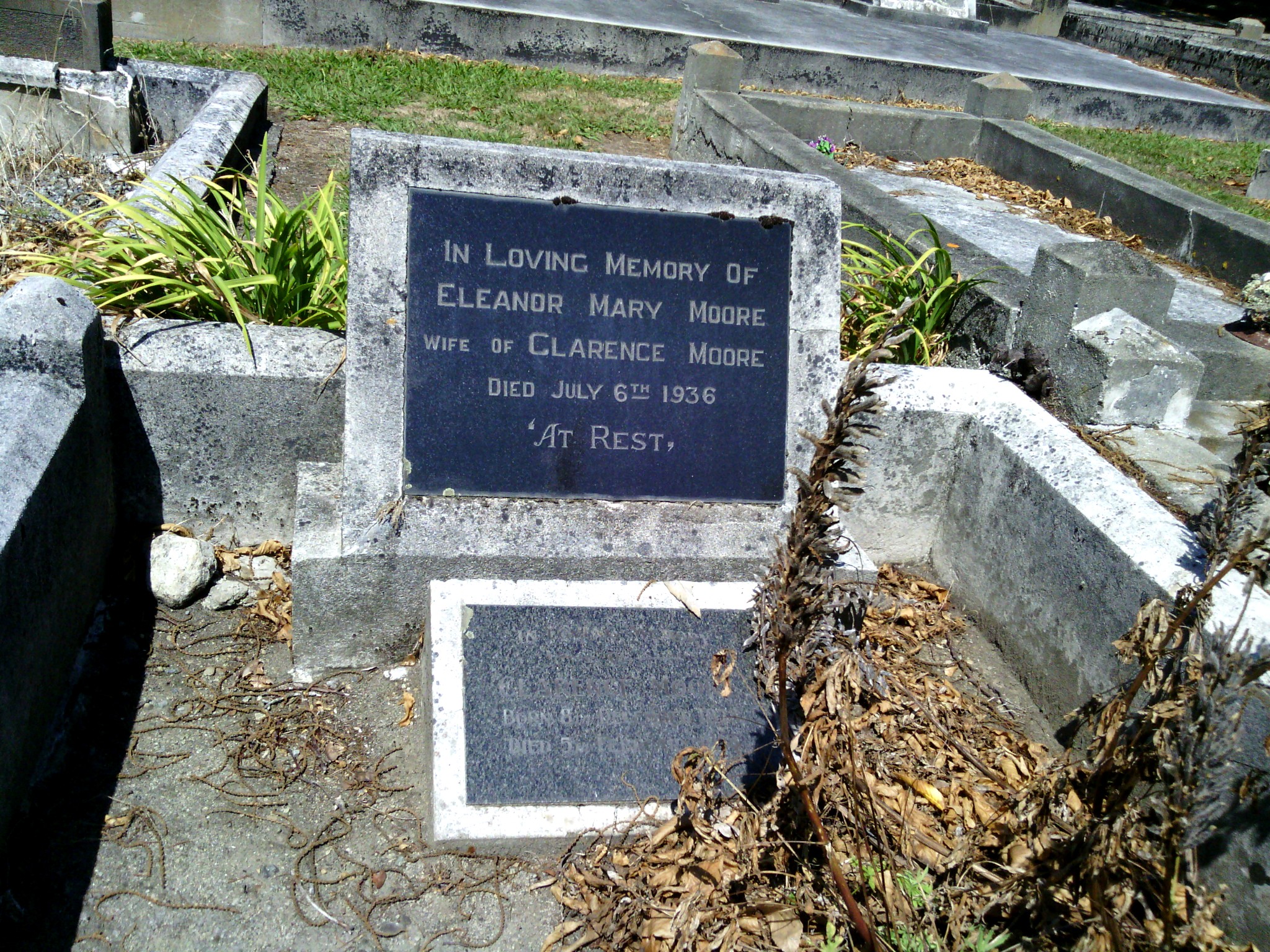 headstone