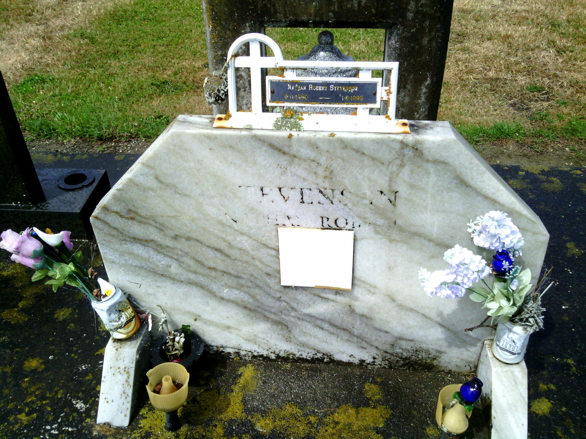 headstone