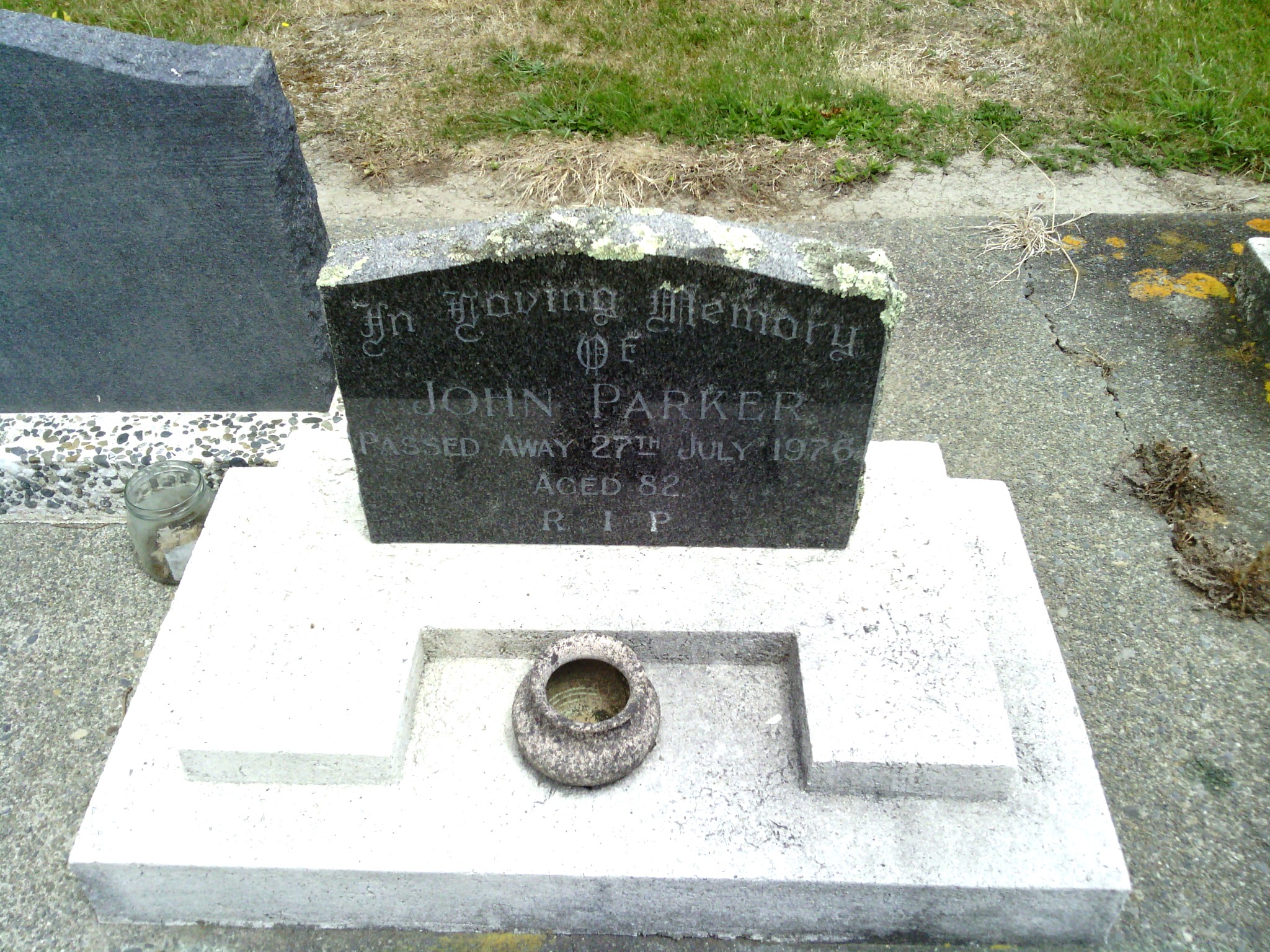 headstone
