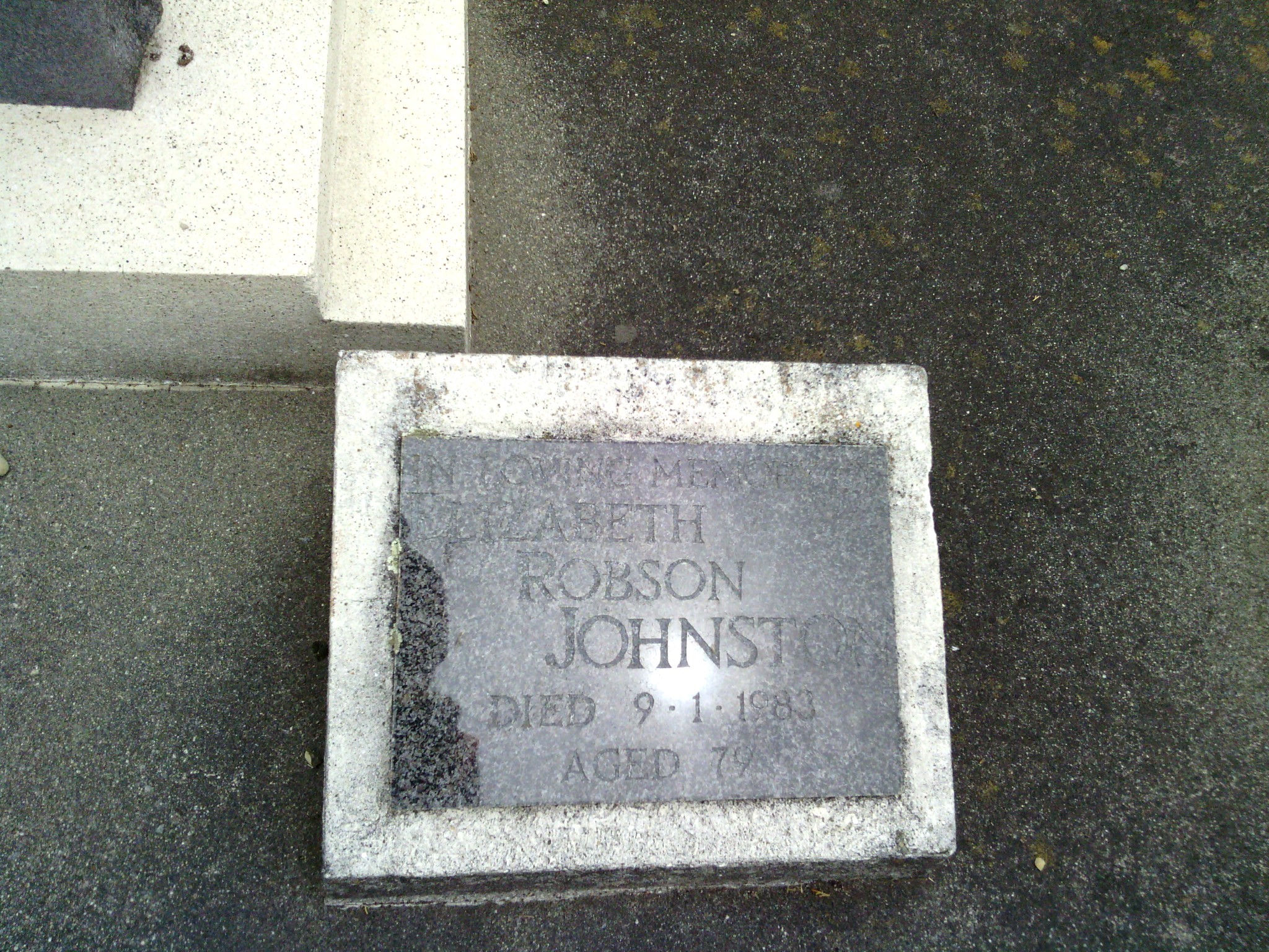 headstone